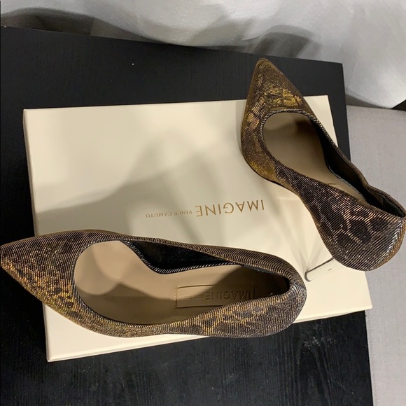 Brand new Vince Canmut colour changing shoes - Picture 2 of 5